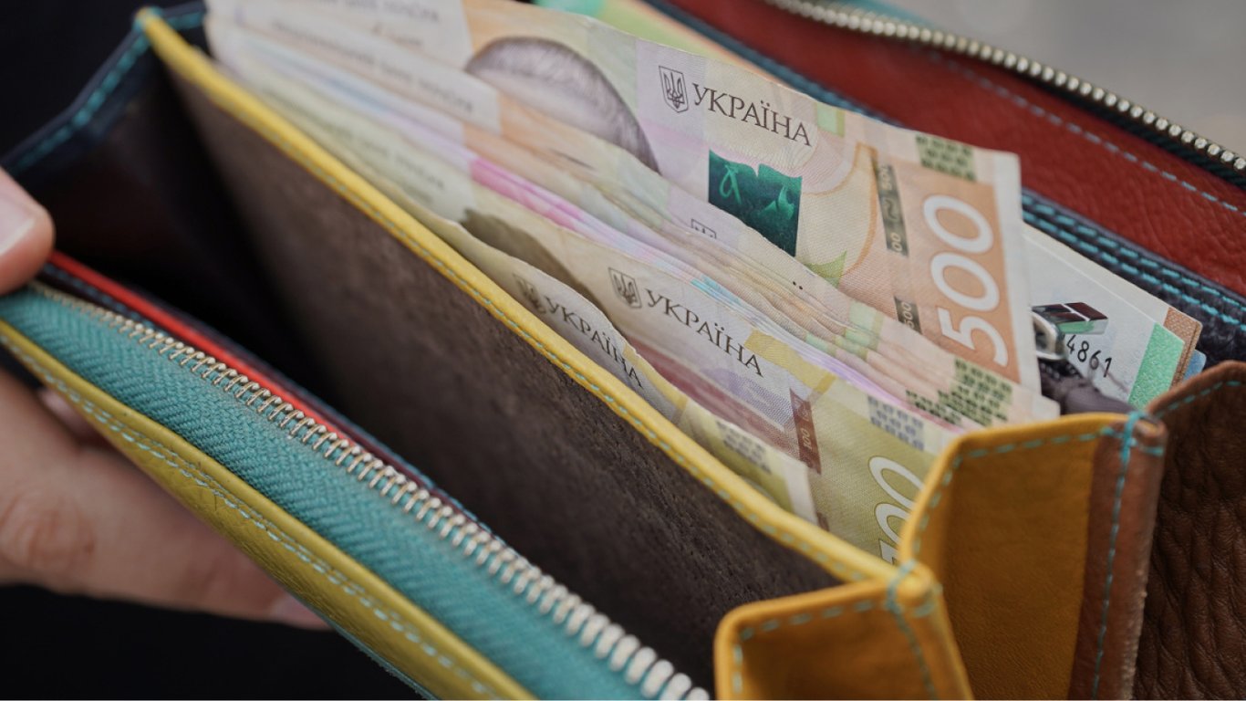 Нові оклади для чиновників